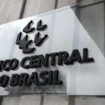 Indício de envolvimento de servidores no caso Master gera clima de abatimento no BC
