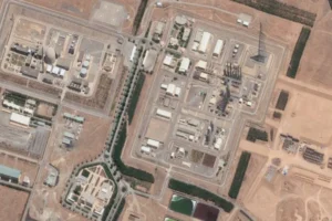 Inteligência dos EUA diz que Irã não retomou programa nuclear