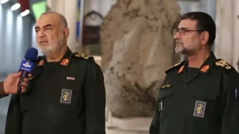 Irã confirma morte de comandante que fechou o Estreito de Ormuz