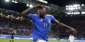 Itália vence e continua viva na luta por vaga para a Copa do Mundo