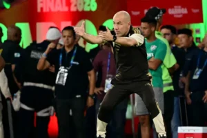 Jardim adota regime de concentração e até bilhetinho em início no Flamengo