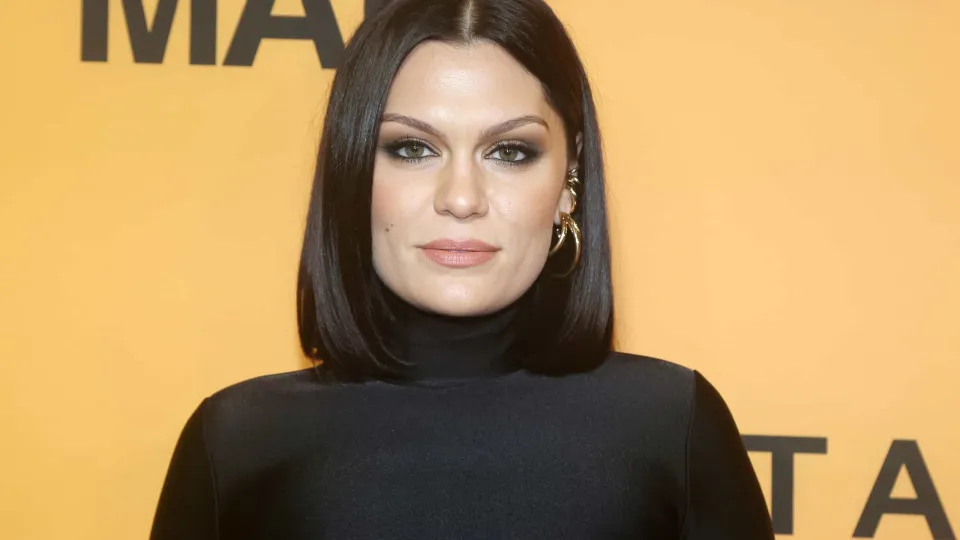 Jessie J e a luta contra a ansiedade: "Sinto que me vou afundar"