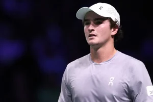 João Fonseca supera gigante Openka, ganha torneio exibição em Las Vegas e embolsa US$ 1 milhão