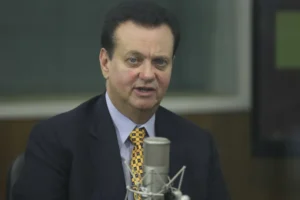 Kassab indica a aliados que anunciará Ratinho Jr. como pré-candidato do PSD