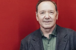 Kevin Spacey chega a acordo com três homens que o acusaram de agressão sexual