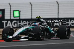 Kimi Antonelli vence GP da China de Fórmula 1