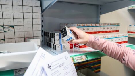 Lei quer criar voucher para pacientes do SUS adquirirem medicamentos em farmácias da rede privada em Maringá
