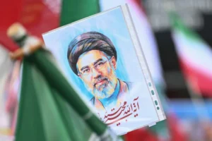 Líder supremo do Irã pode estar em Moscou após ataque, dizem fontes