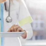 MEC pune mais de 50 cursos de medicina por desempenho insuficiente