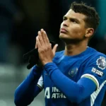 Mãe de Thiago Silva morre cinco dias após jogador perder o sogro