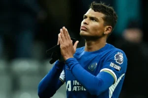 Mãe de Thiago Silva morre cinco dias após jogador perder o sogro