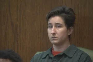 Mãe tira proteção de janela e filho cai do 17.º andar de prédio nos EUA