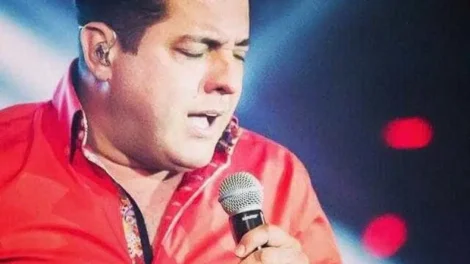 Marrone passa por nova cirurgia para complementar procedimento íntimo