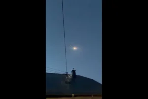 Meteorito cai na Alemanha é confundido com míssil na web; assista