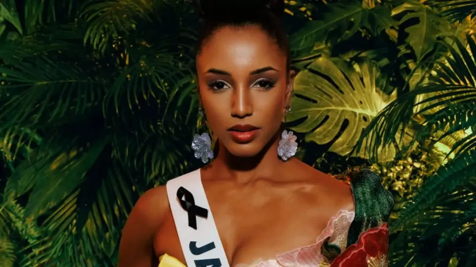 Miss Jamaica recebe alta quatro meses após queda grave no Miss Universo