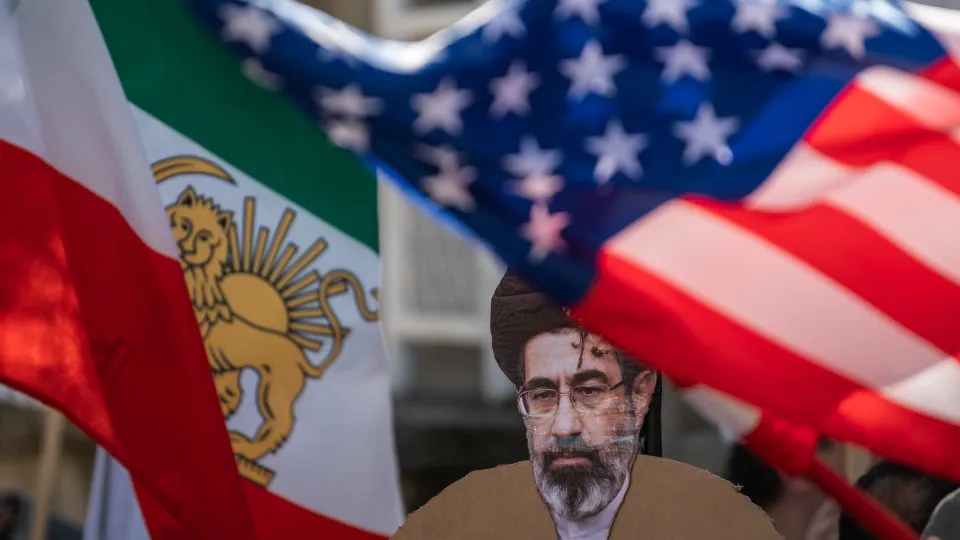 Mistério em torno de Khamenei continua: "Extremamente estranho"