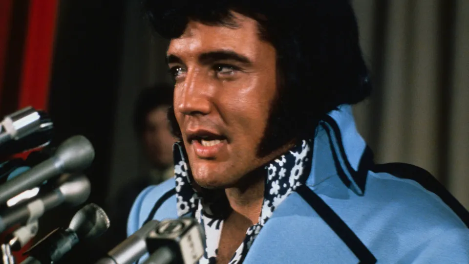 Mortos ou vivos? Teorias da conspiração sobre a morte de famosos