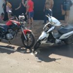 Motociclista é preso após tentar 'dar grau', causar acidente e deixar mulher ferida, em Sarandi