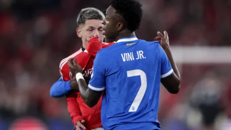 Mourinho aumenta o tom e diz que afastará Prestianni se culpa por racismo for comprovada