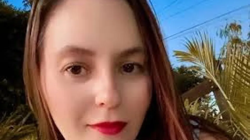 Mulher morre e mais de 100 passam mal após comer em pizzaria no sertão da Paraíba