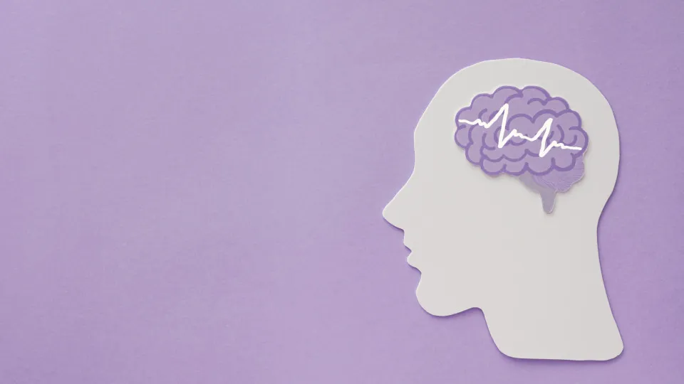 Neurologista alerta sobre hábito noturno que afeta o cérebro