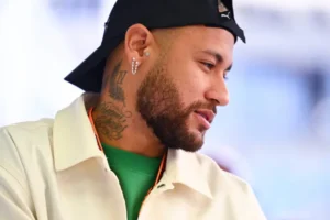 Neymar não é chamado para amistosos e fica mais longe de última Copa