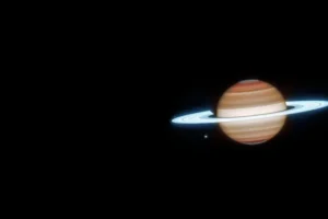 Novas imagens de Saturno revelam detalhes impressionantes do planeta