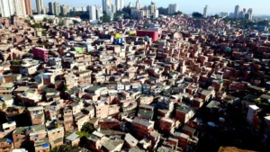 Operação em Paraisópolis prende 14 suspeitos de quadrilha de roubos a casas