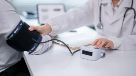 Os segredos de um cardiologista para conseguir baixar a pressão arterial