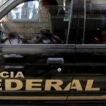PF prende policiais civis do Rio investigados por extorquir traficantes do CV
