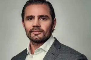 Pai de Vorcaro tinha R$ 2,2 bilhões em conta bancária, diz PF