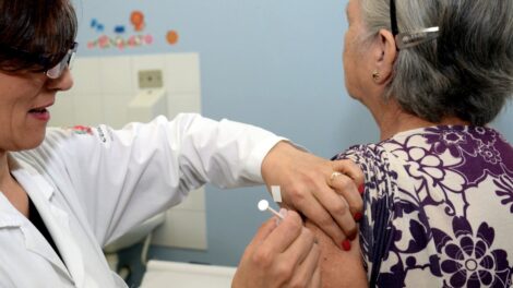 Paraná inicia campanha contra a gripe no dia 28 de março, sob alerta de alta da Influenza no País
