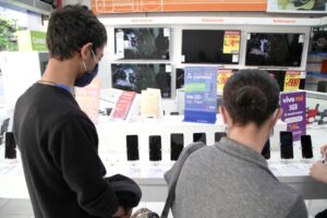 Paraná retira eletrônicos e celulares do regime de Substituição Tributária