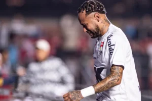 Po, Ancelotti, e eu?, reage Neymar durante a convocação