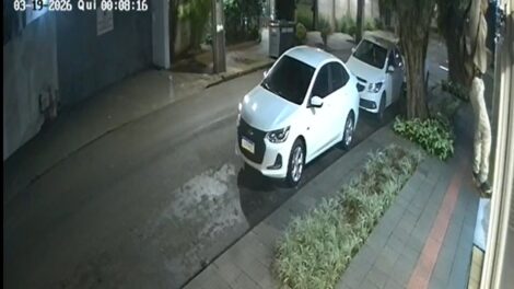 Polícia Civil divulga imagens de suspeito de furtar apartamento na Zona 7, em Maringá