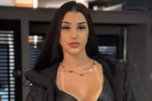 Polícia apreende 40 mil dólares em cédulas falsas na casa de Bia Miranda