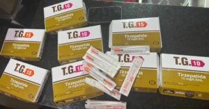 Polícia apreende 500 caixas de Mounjaro contrabandeado do Paraguai durante abordagem a veículo, em Maringá