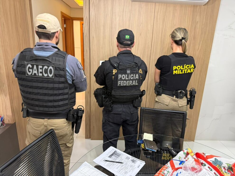 Policiais Militares são presos em operação do Gaeco na manhã desta quarta
