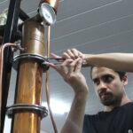 Por trás de um bom licor: a história da IT44, destilaria maringaense que nasceu na universidade