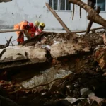 Porteirinha (MG) retira moradores de casa após risco de rompimento de barragem de captação de água