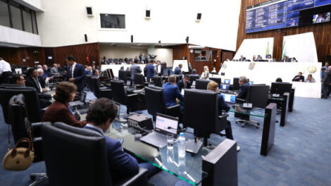 Projeto que altera regras para desestatização da Celepar avança na Assembleia Legislativa