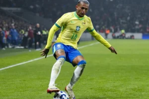 Raphinha e Wesley são cortados por lesão e não pegam a Croácia