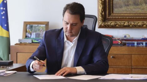 Ratinho Junior assina cooperação para Parque Tecnológico em Campo Mourão