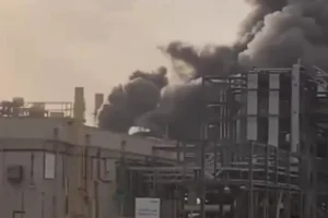 Refinaria na Arábia Saudita é atingida por drones iranianos