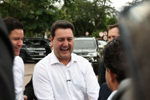 Rejeição de Ratinho Junior é menor que Lula e Flávio Bolsonaro