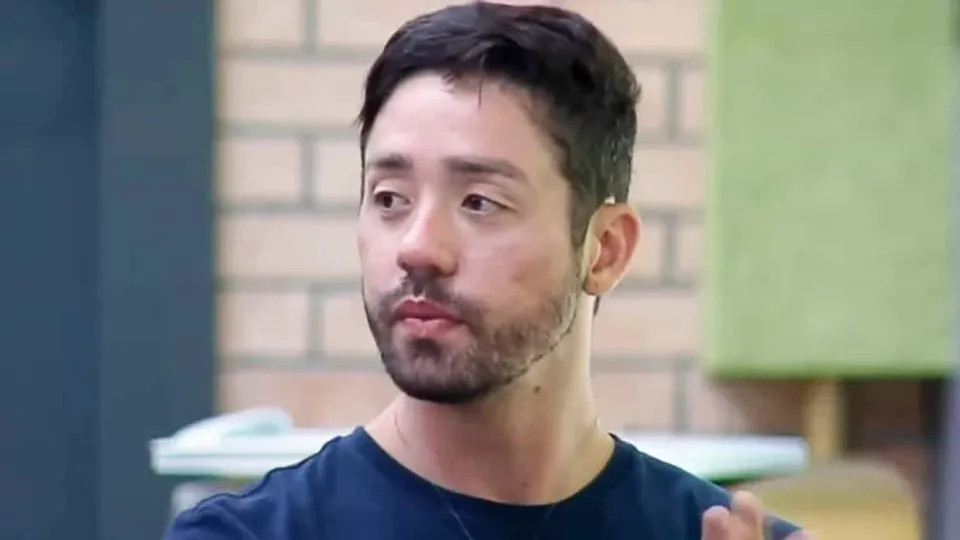 Rico Melquiades quer serrar ossos para diminuir altura; entenda