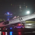 'Salvaram vidas', diz passageira sobre pilotos de avião que bateu em NY