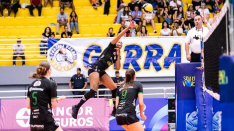 Sancor Seguros Vôlei Maringá bate o Paulistano Barueri e garante a vaga nos playoffs