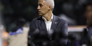 São Paulo anuncia demissão do técnico Hernán Crespo