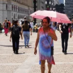 São Paulo deve ter tempo seco e calor de até 32°C nesta terça (24)